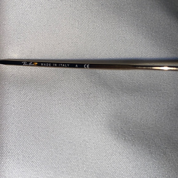 Ray-Ban Round Metal Sunglasses - Picture 8 of 11